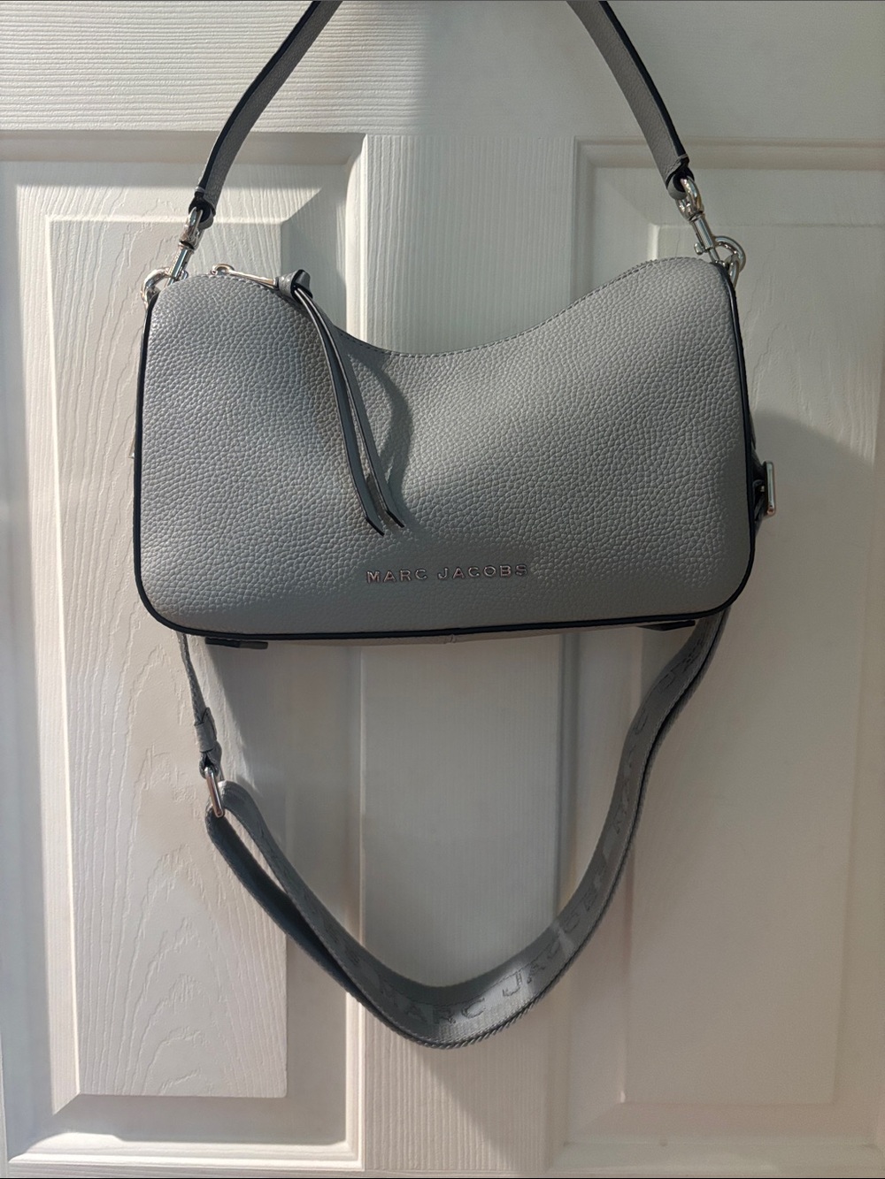 Marc Jacobs Light Grey Pebbled Leather Shoulder Bag